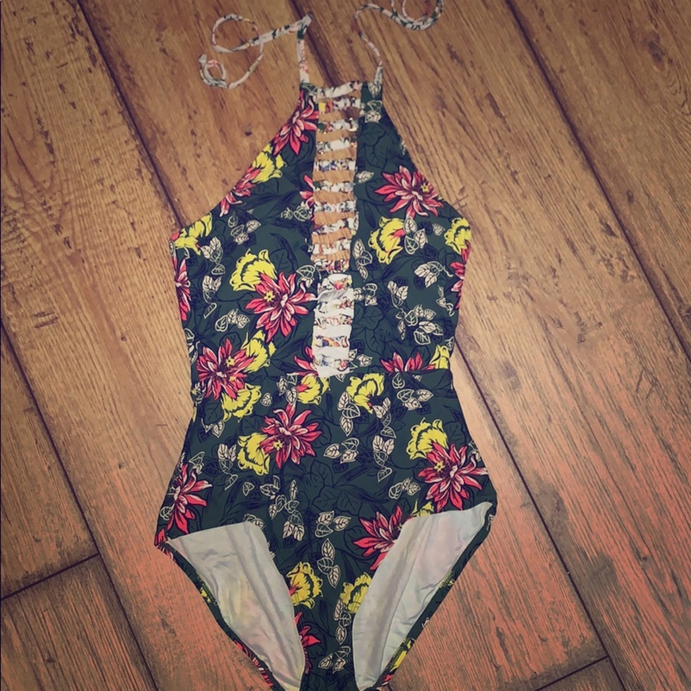 One piece bathing suit